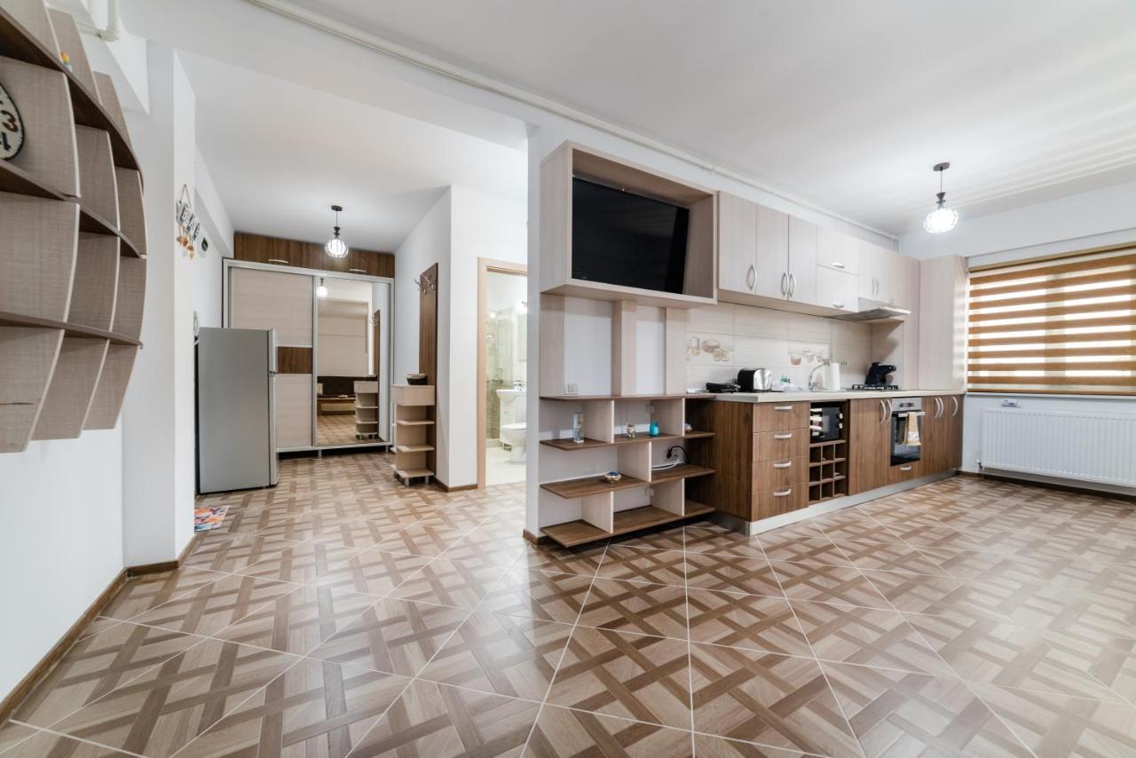 Derya Suites - Mamaia Nord Năvodari Esterno foto