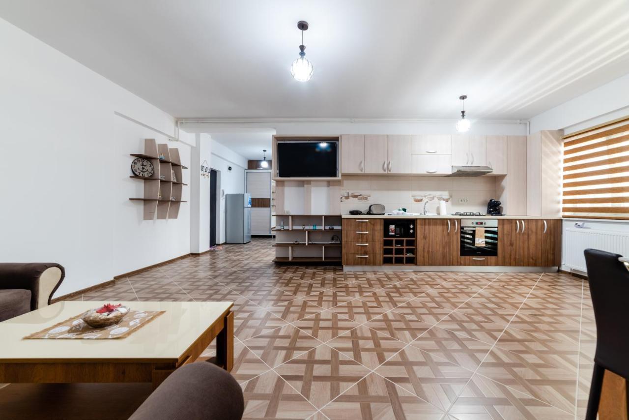 Derya Suites - Mamaia Nord Năvodari Esterno foto