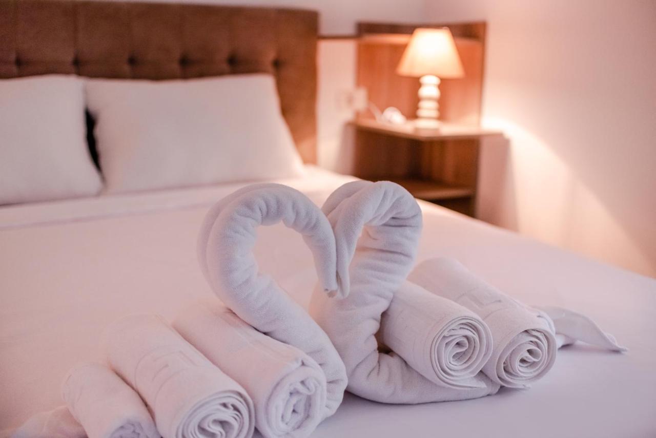 Derya Suites - Mamaia Nord Năvodari Esterno foto