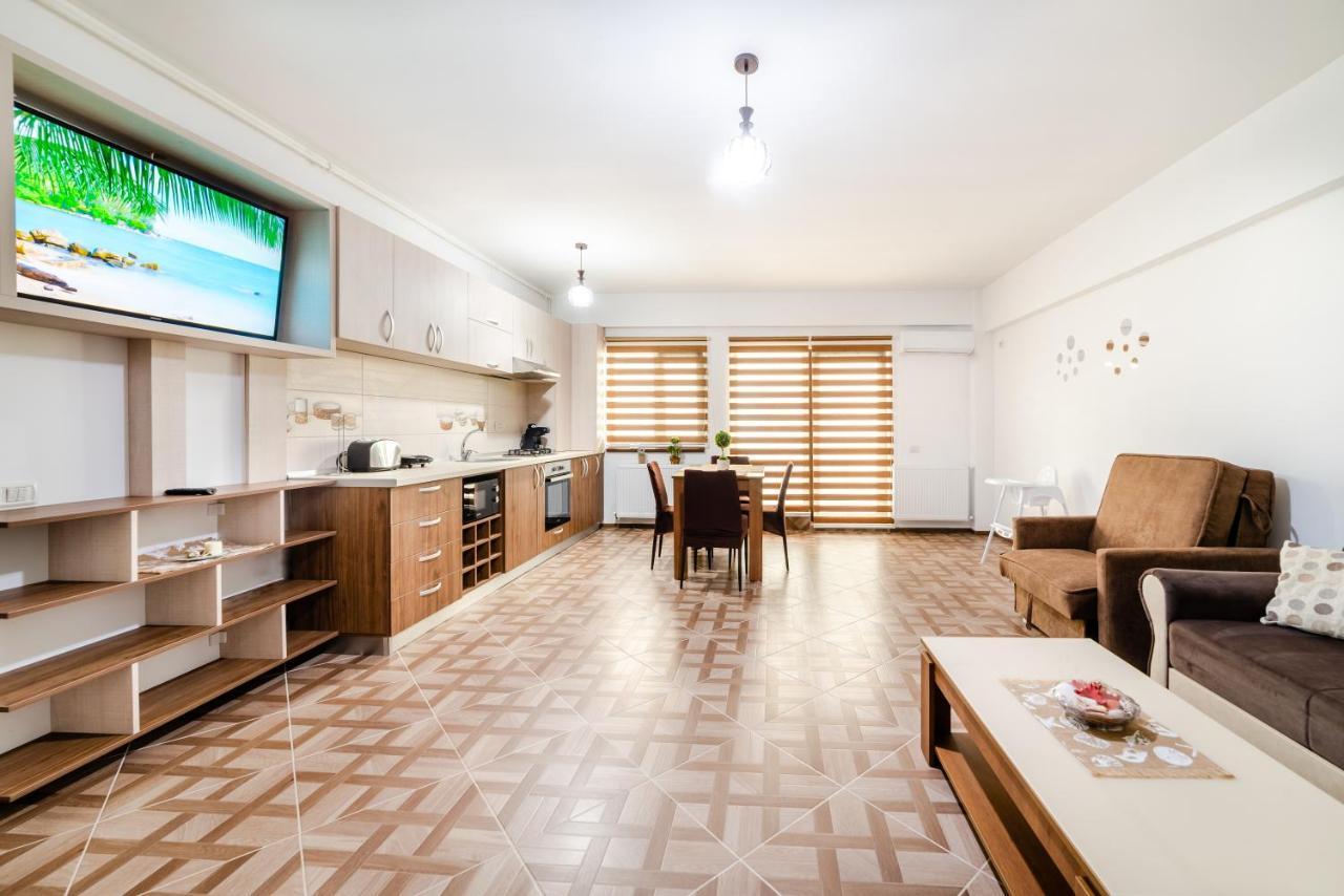 Derya Suites - Mamaia Nord Năvodari Esterno foto